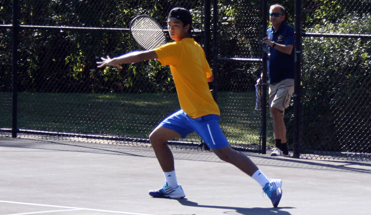 Men's Tennis Cruises to First Conference Win
