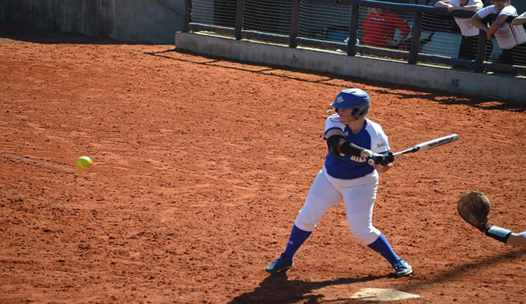 Mars Hill sweeps Montreat for fifth straight win
