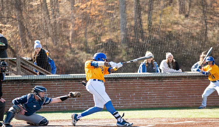 Mars Hill falls to C-N in SAC doubleheader