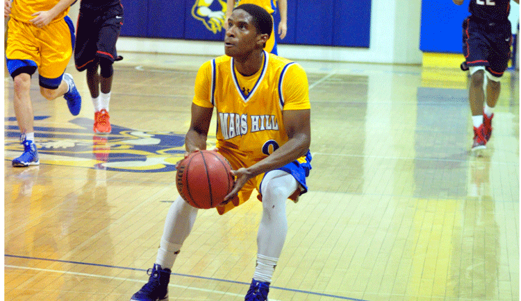 Men's Basketball Holds Off Hiwassee