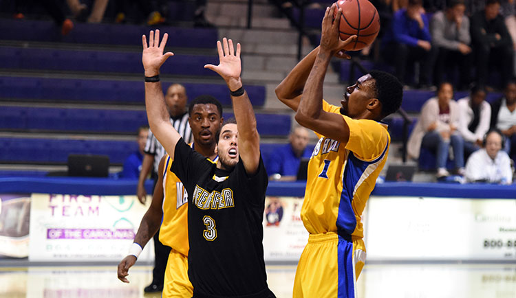 Men's Basketball Loses at Newberry