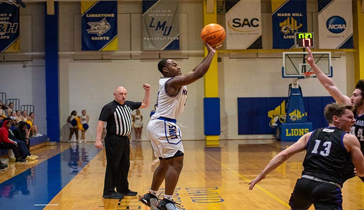 Mars Hill defeated by Railsplitters
