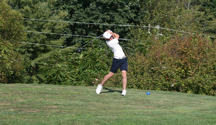 Butler and Lumley Lead Men's Golf to Third Place Finish