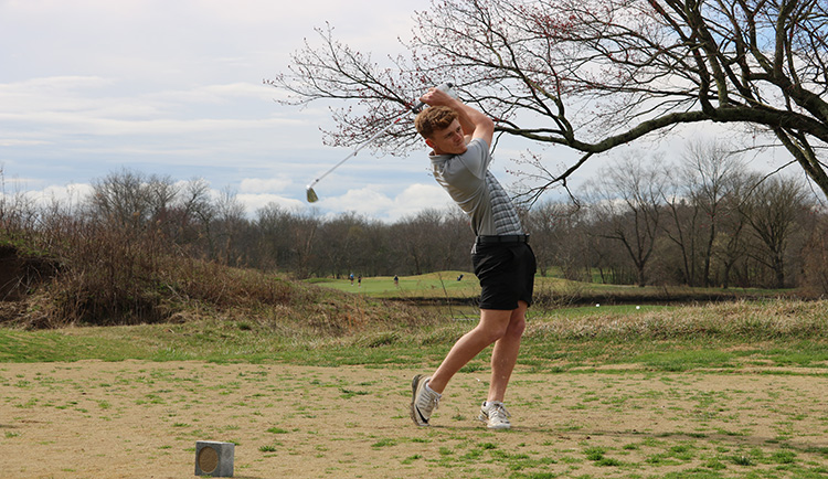 Mars Hill remains 10th after second round of SAC Championships