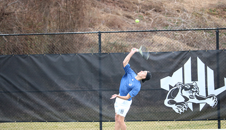 Mars Hill wins third straight, takes down Montreat