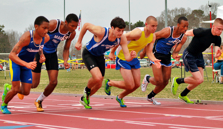 Track Teams Compete in Raleigh Relays, Washington Invitational on Friday