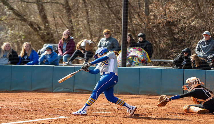 Mars Hill splits SAC series with Anderson