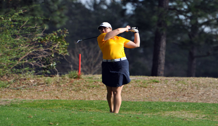 Women's Golf In Fourth After Day One of Coker Invitational