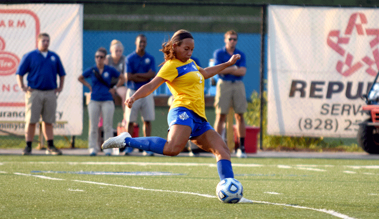 Women's Soccer Loses to Eagles