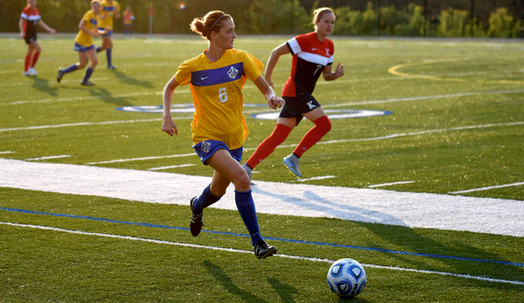 Women's Soccer Loses to Pacers in Overtime