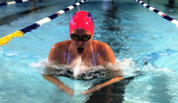 Women's Swimming Defeats Warren Wilson