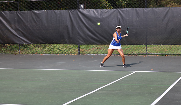 Mars Hill closes out fall play with victory over King