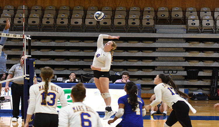 Mars Hill splits day two of Tony Fontanelle Memorial Volleyball Tournament
